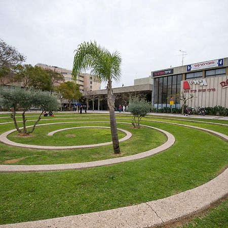 Apropo Hotel Ramat Gan Exterior photo